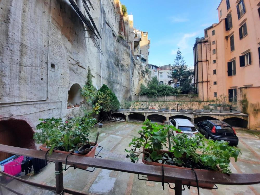 Апартаменти La Casa Nella Roccia Неаполь Екстер'єр фото